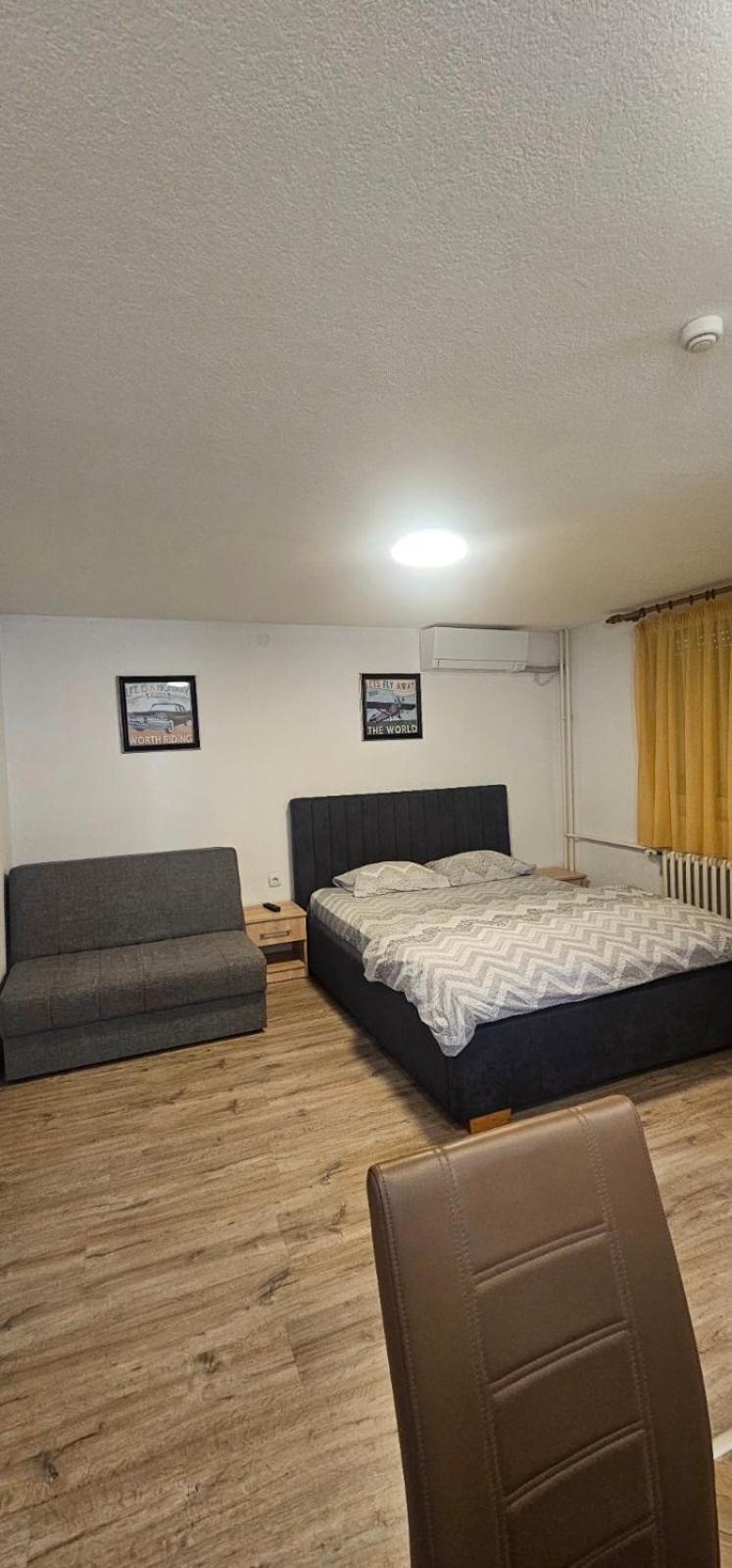 Apartmani Vesto 바냐루카 외부 사진